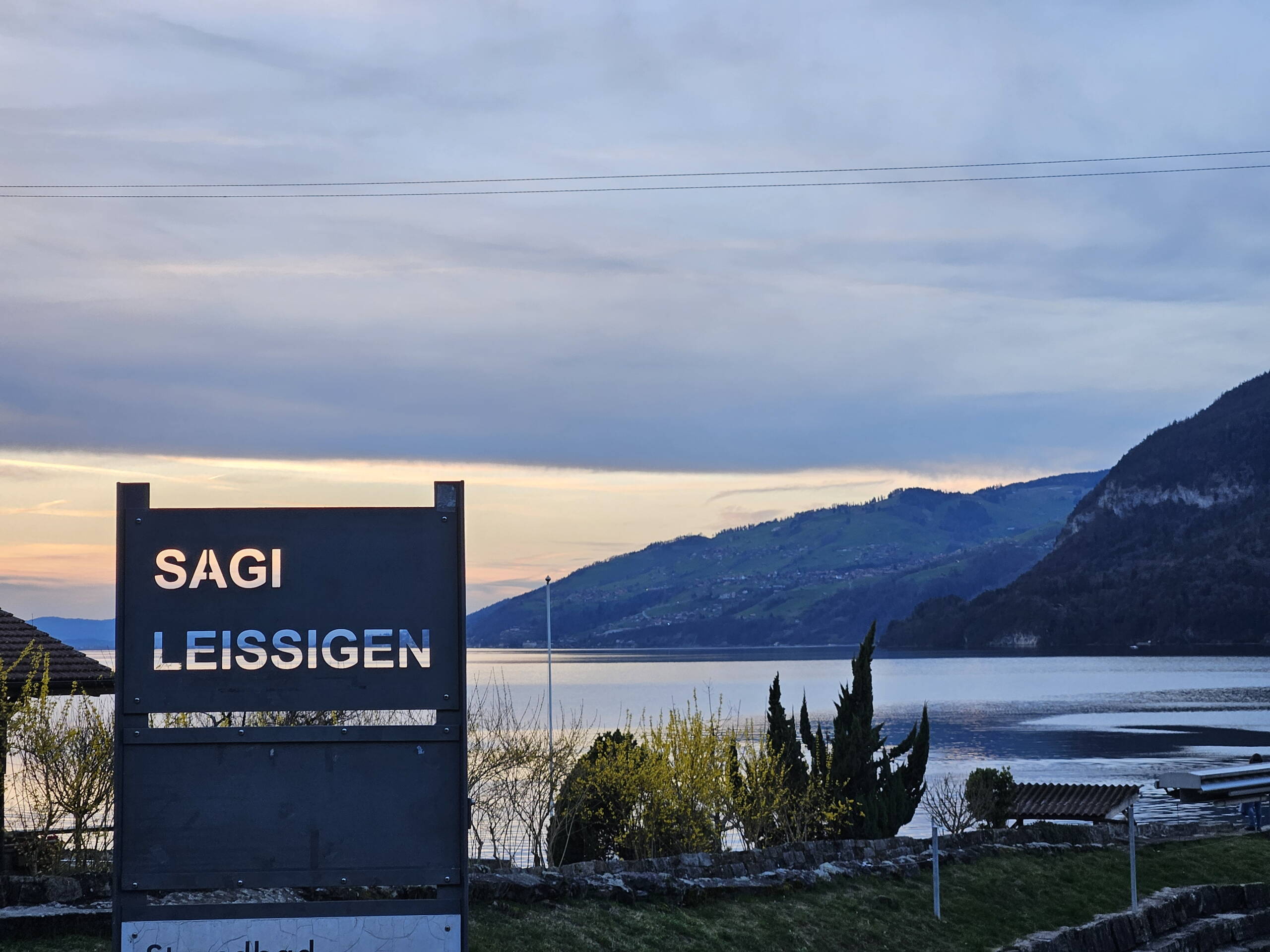 alti_sagi.jpg alti_sagi.jpg